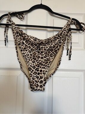 SKIMS Signature Swim Dipped Tie Side Bottoms – Champagne Leopard Print – Size 3X